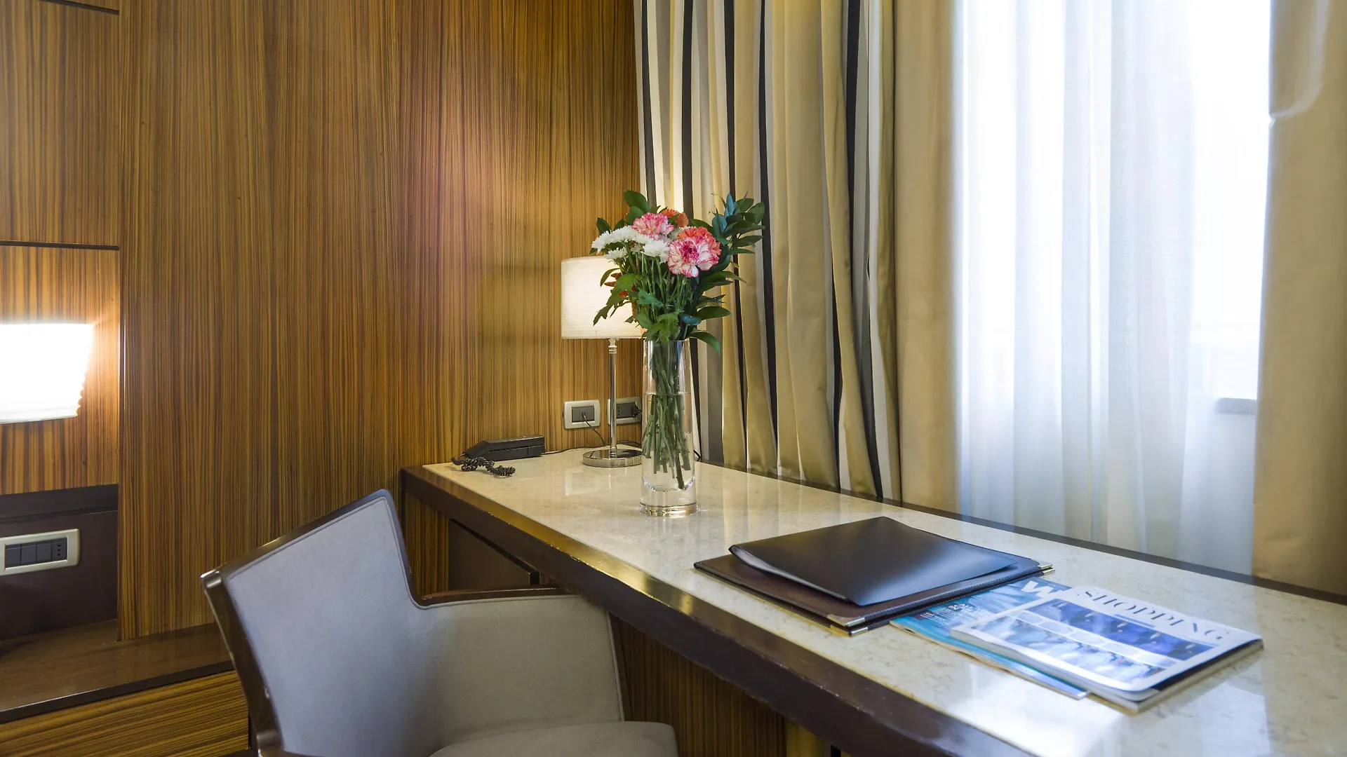 Hotel Carrobbio Milan 4*,  Italy