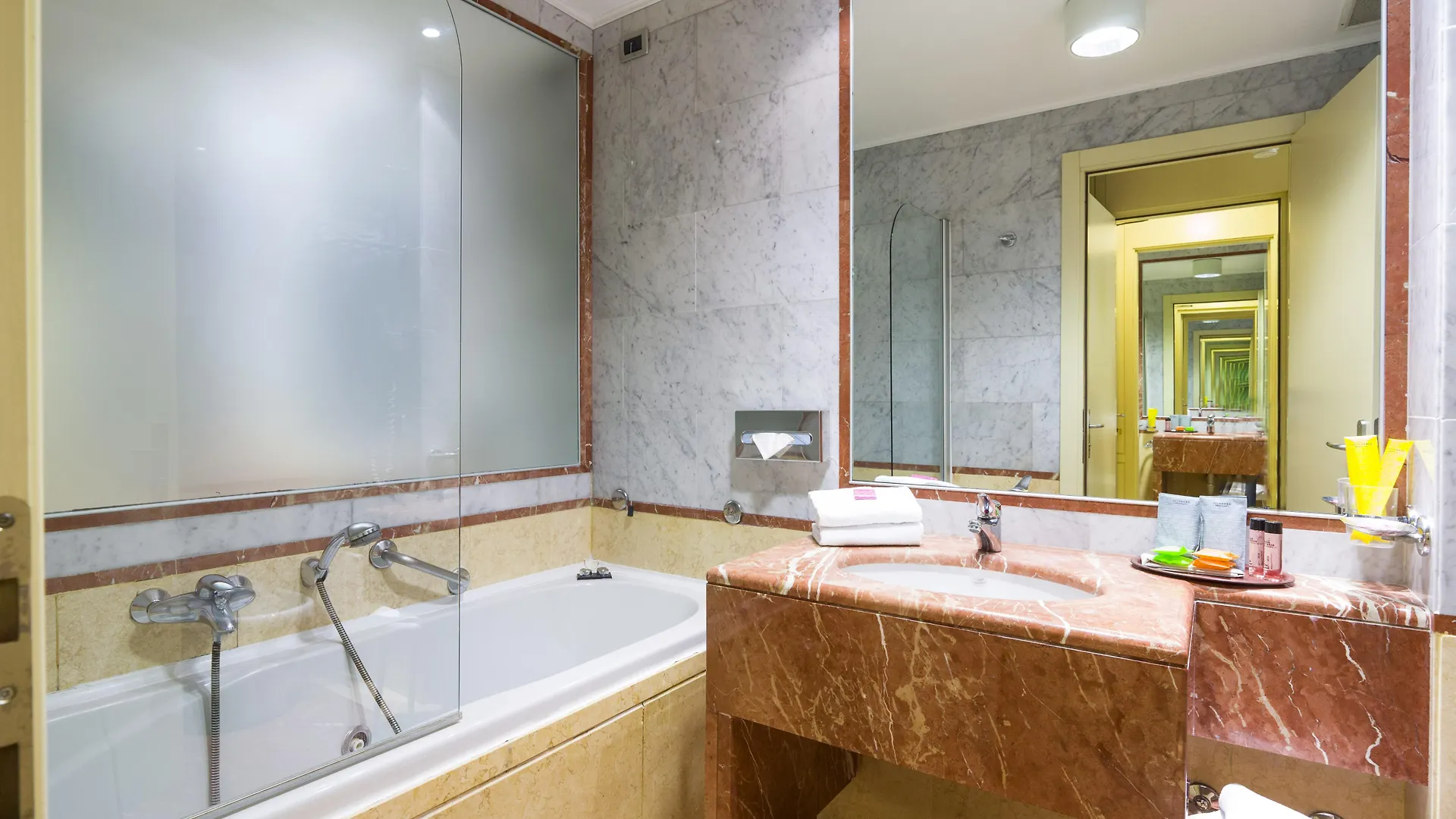 Hotel Carrobbio Milan