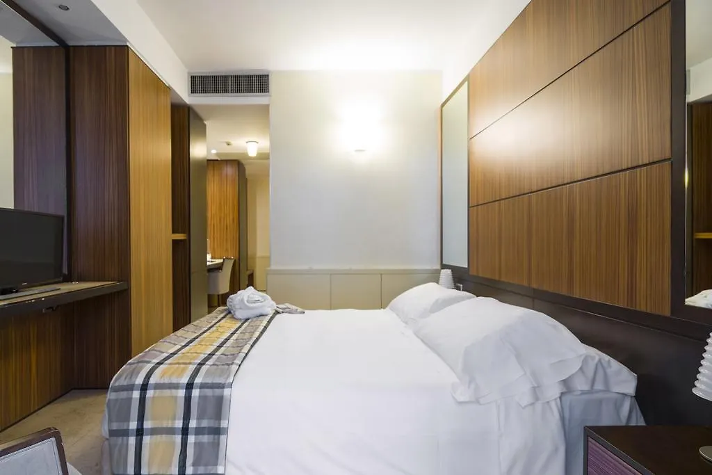 Hotel Carrobbio Milan