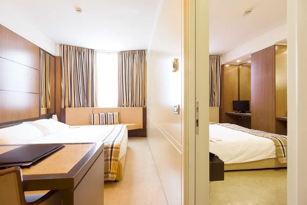 ****  Hotel Carrobbio Milan Italy