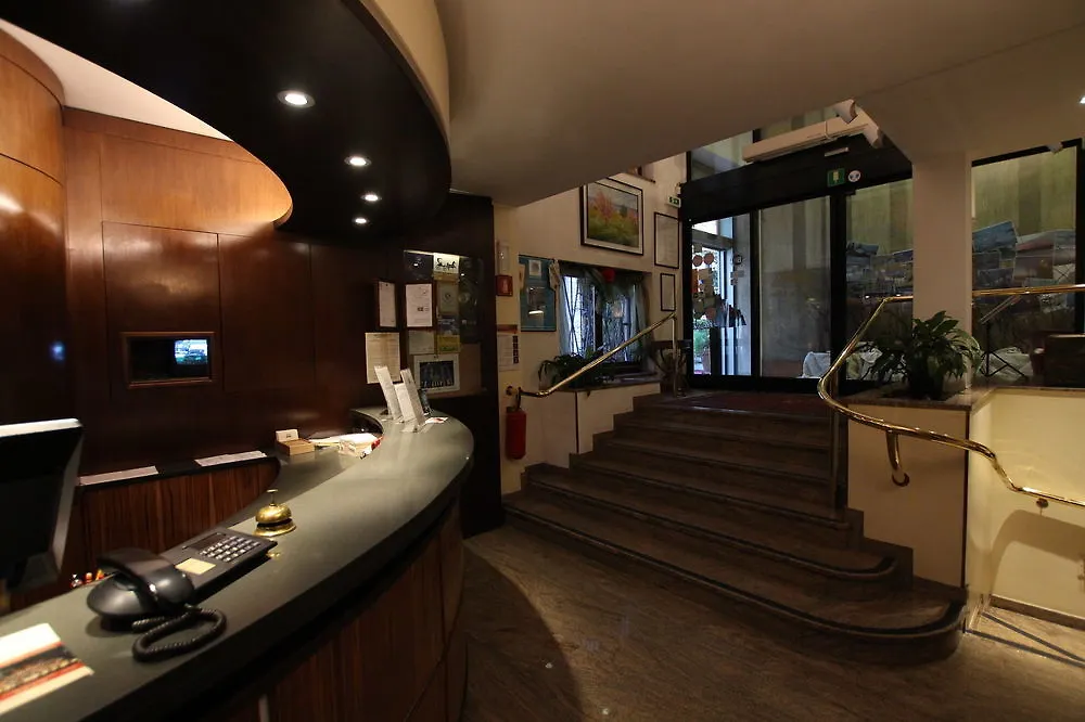 Hotel Carrobbio Milan