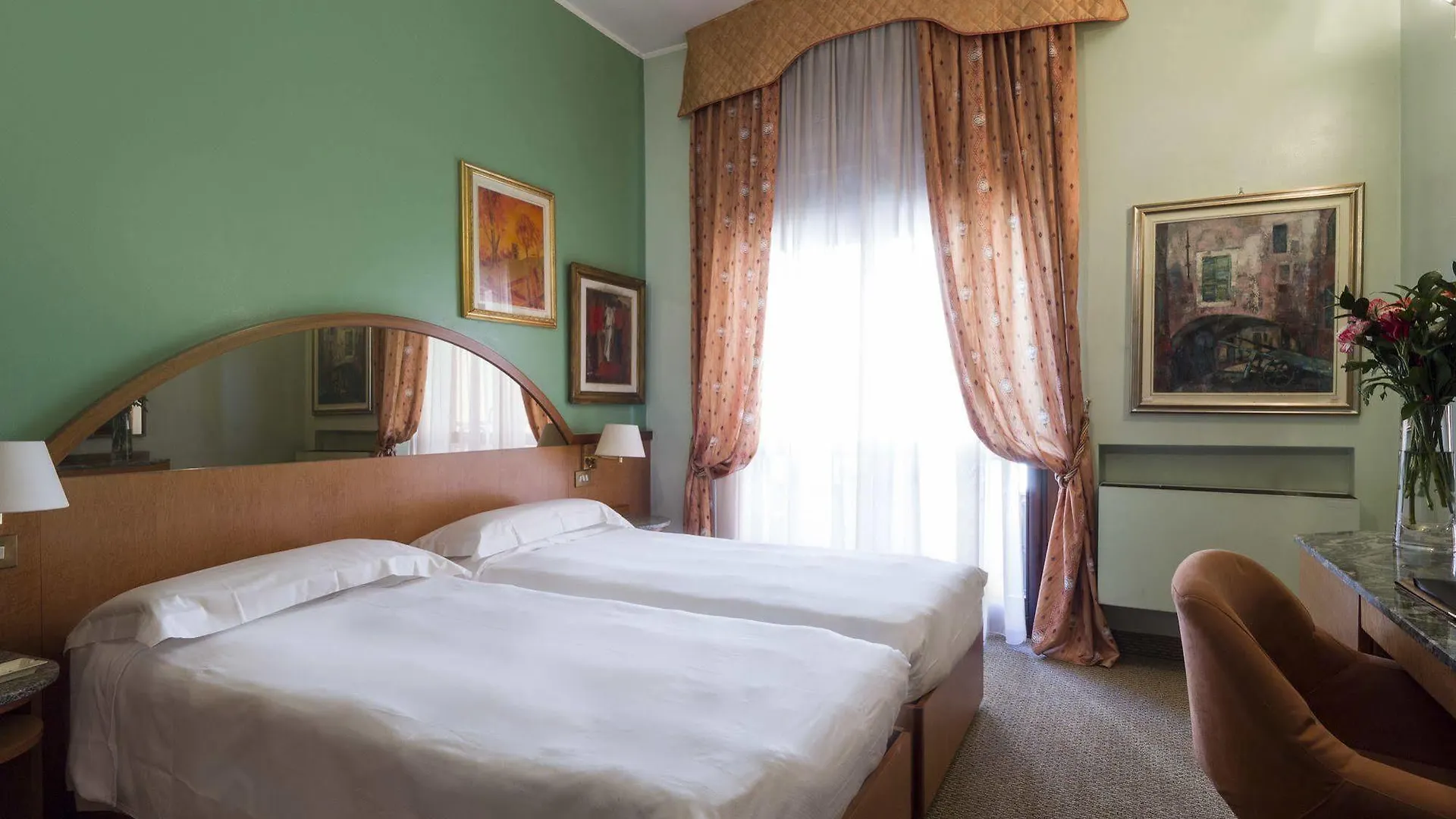Hotel Carrobbio Milan Italy