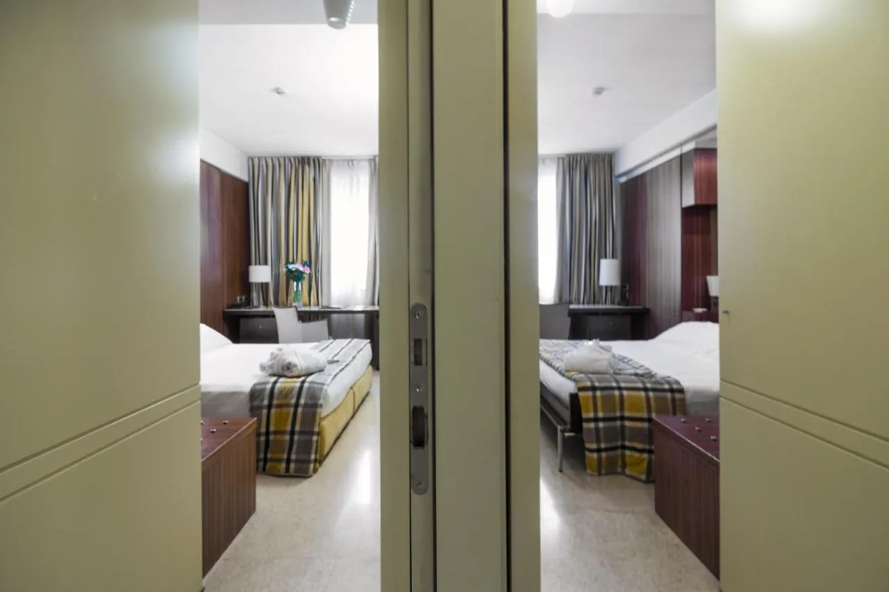 Hotel Carrobbio Milan